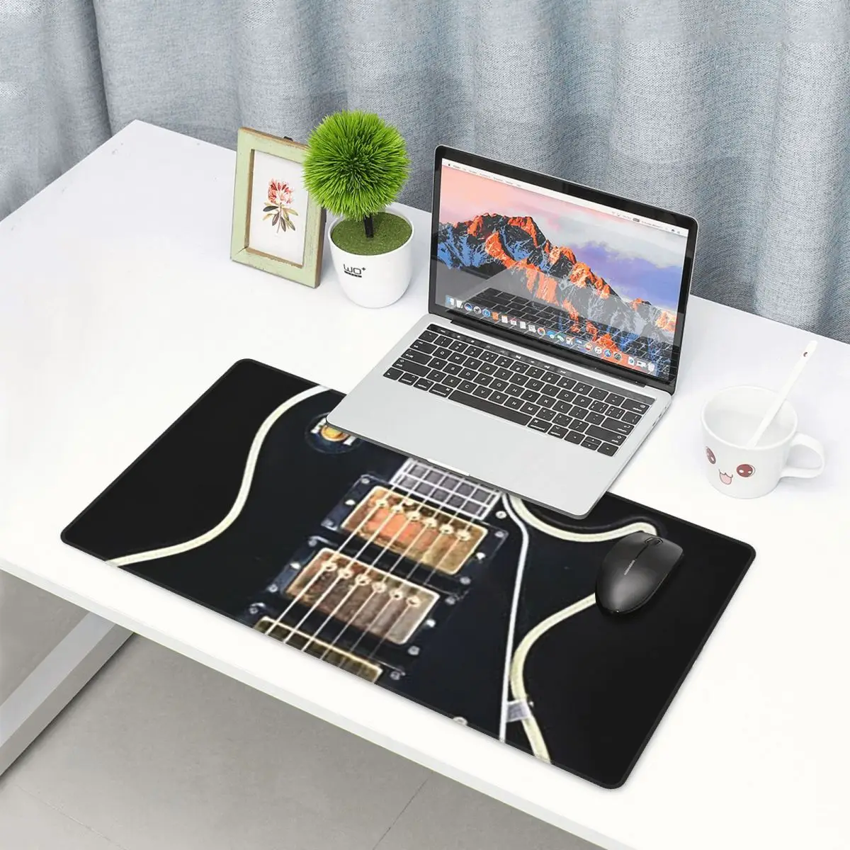 Grand tapis de souris Gibson C - Gaming Accessories Shop avis et prix